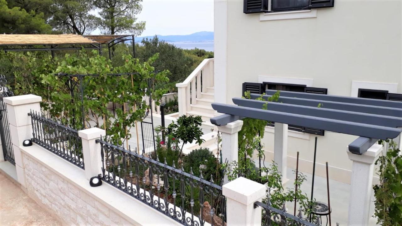 Ocean'S Serenity Supetar Exterior foto